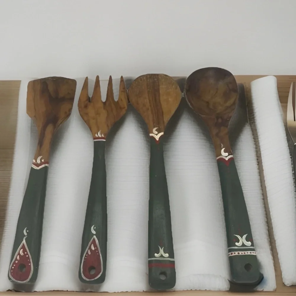 Old Hand Painted Wooden Salad Servers - 4 Pcs 9.5